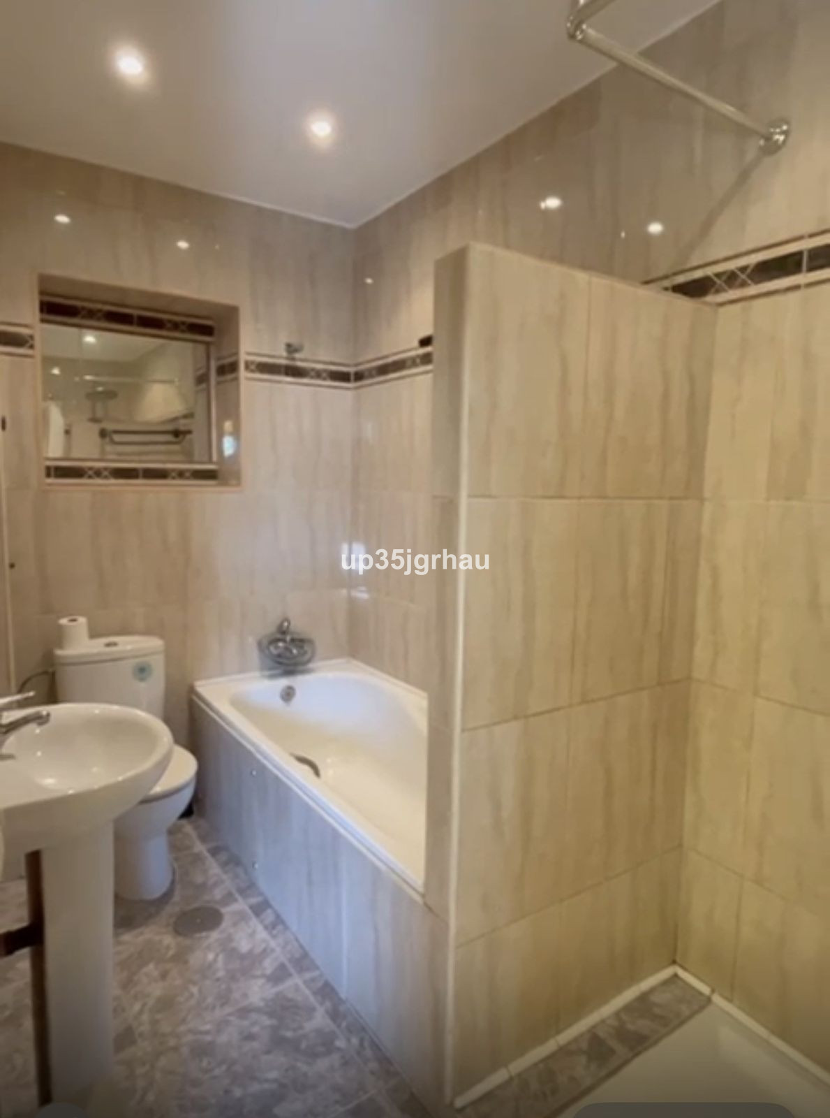 Appartement te koop in Estepona | 3 slaapkamers H5344150