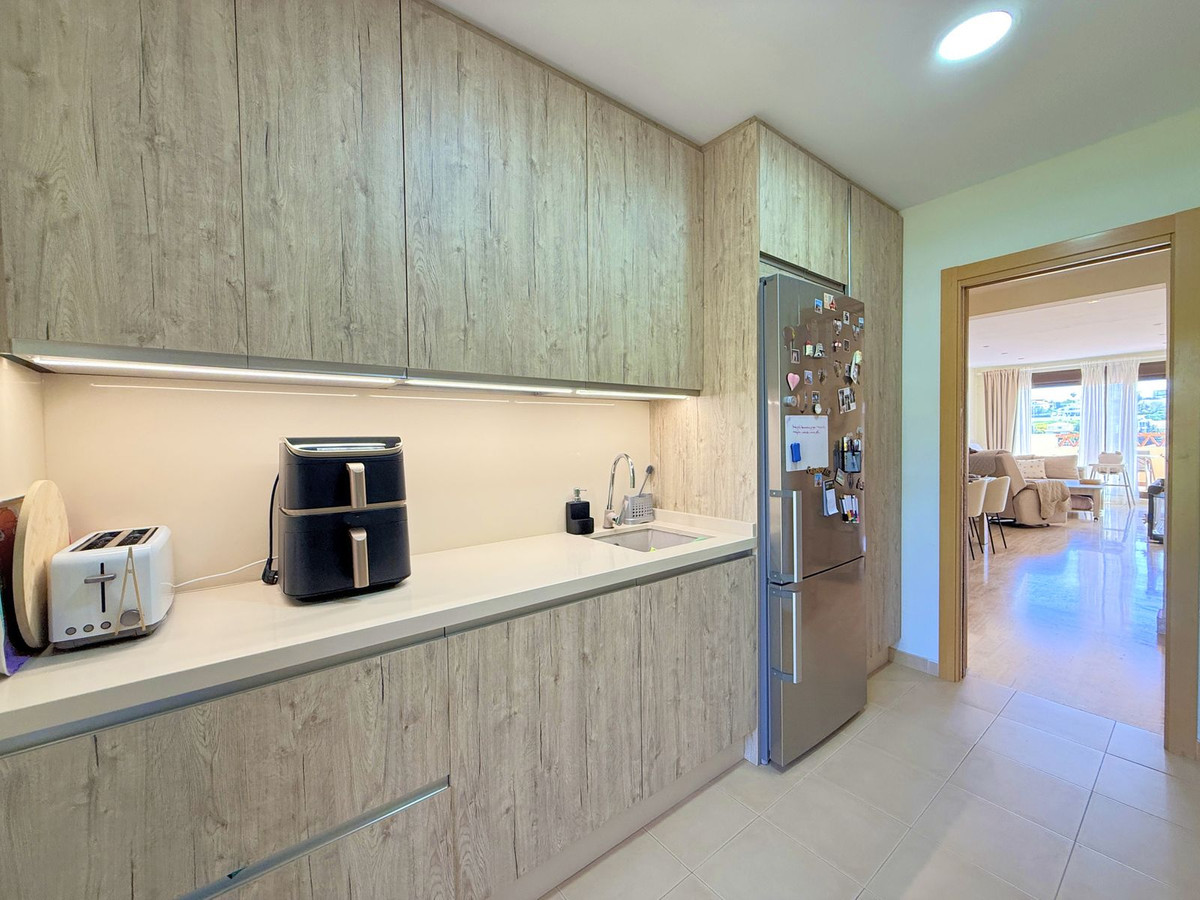 Penthouse te koop in Estepona | 2 slaapkamers H5344333