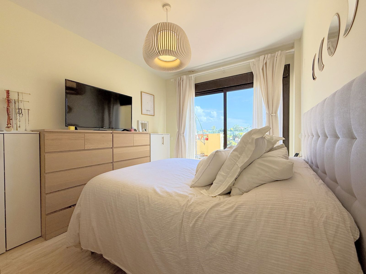 Penthouse te koop in Estepona | 2 slaapkamers H5344333