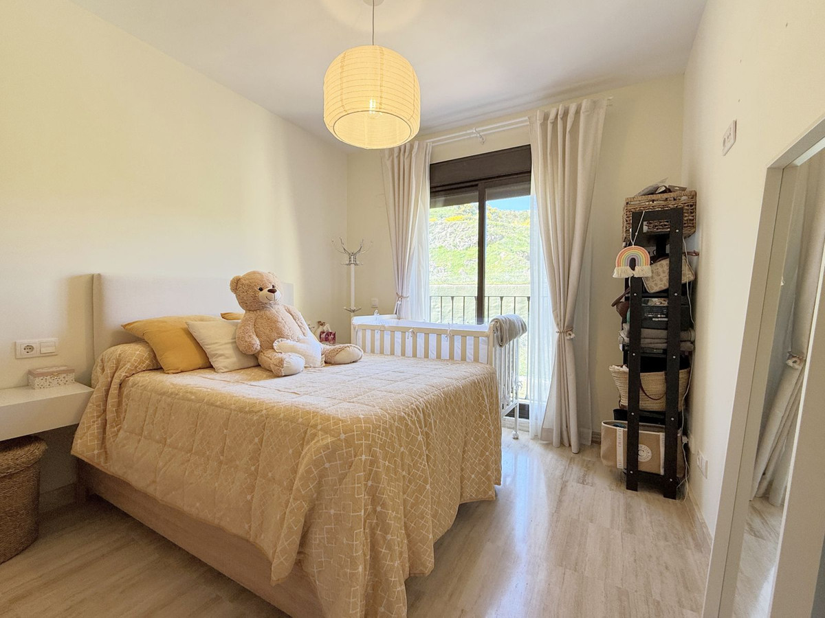 Penthouse te koop in Estepona | 2 slaapkamers H5344333