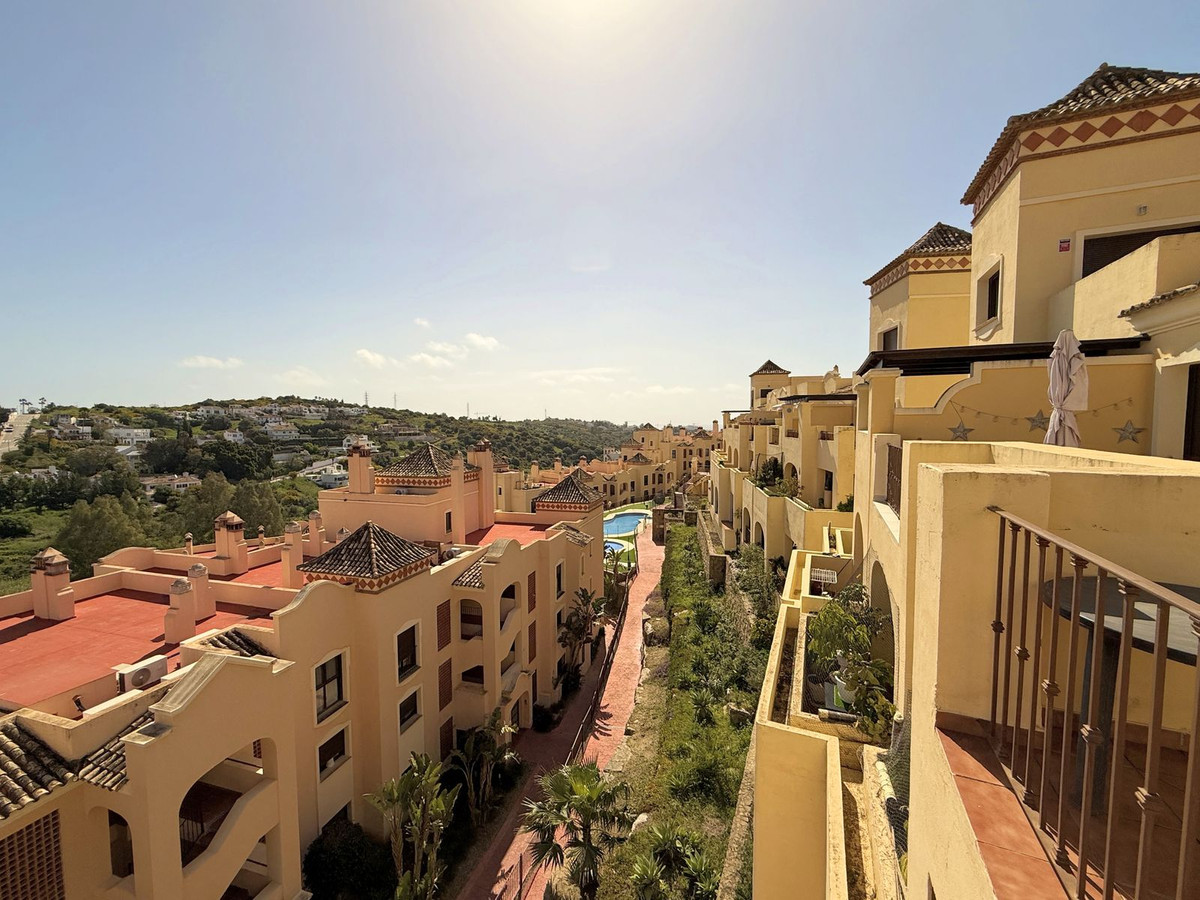 Penthouse te koop in Estepona | 2 slaapkamers H5344333