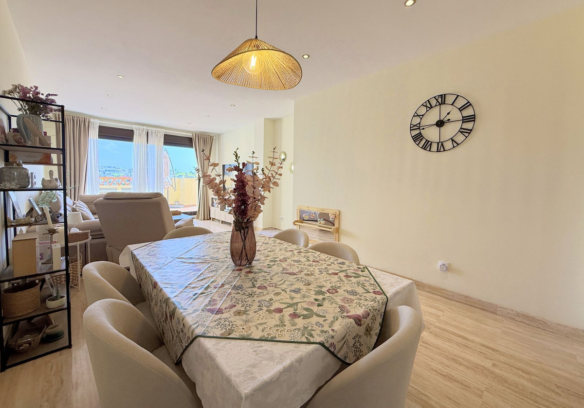 Penthouse te koop in Estepona | 2 slaapkamers H5344333