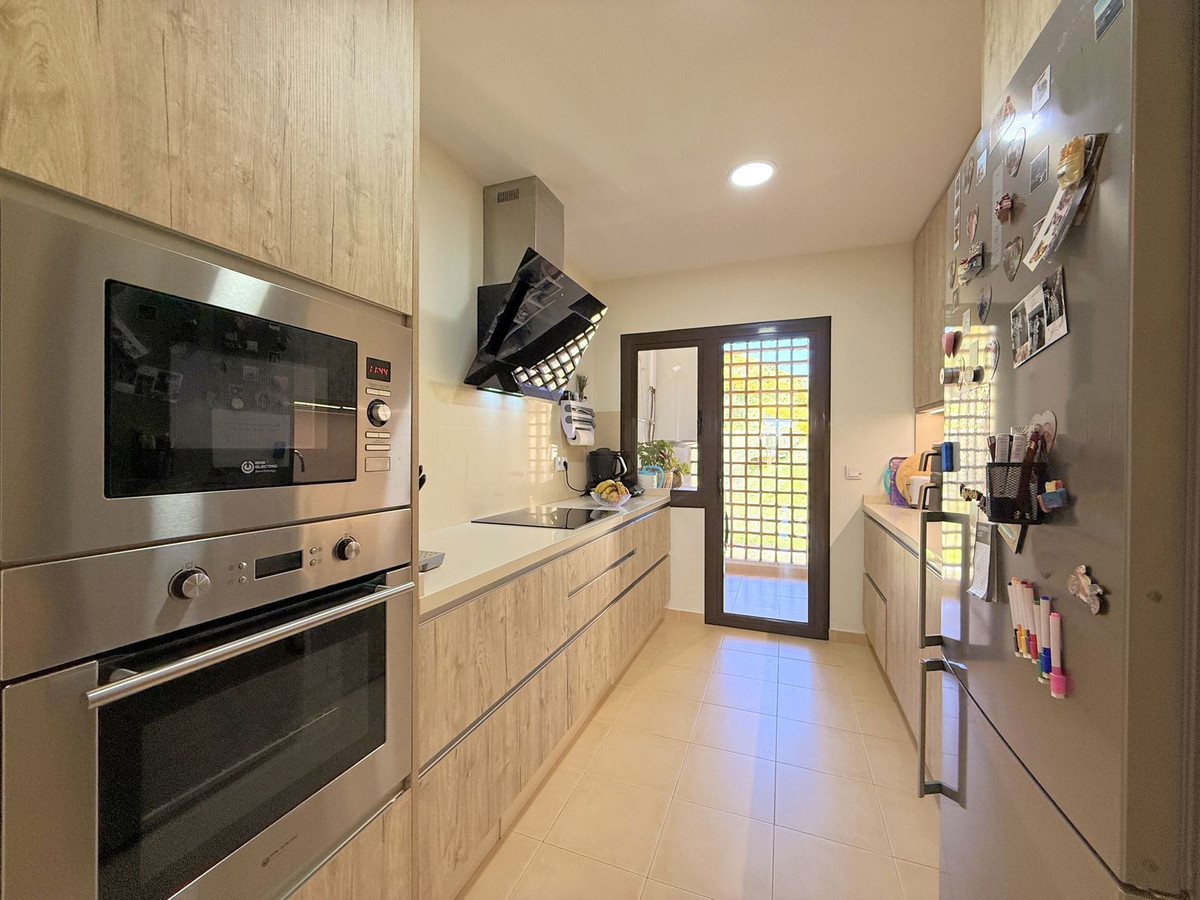 Penthouse te koop in Estepona | 2 slaapkamers H5344333