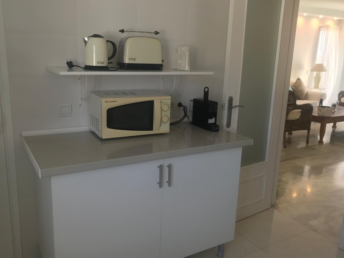 Penthouse te koop in Estepona | 2 slaapkamers H5346469