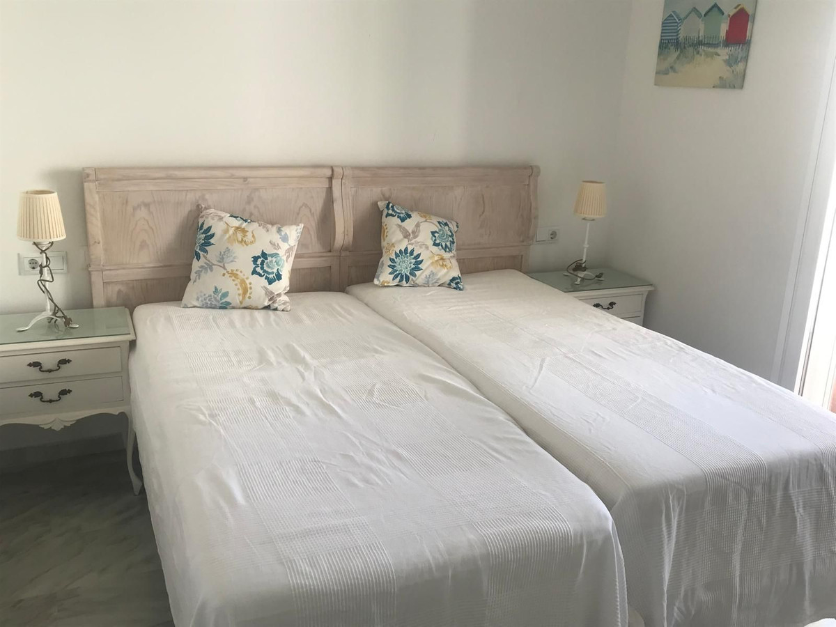 Penthouse te koop in Estepona | 2 slaapkamers H5346469
