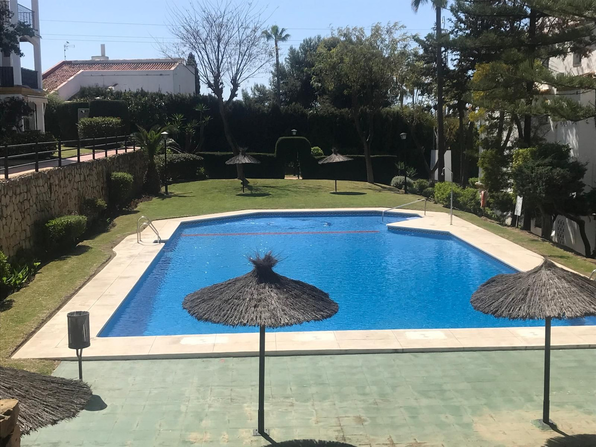 Penthouse te koop in Estepona | 2 slaapkamers H5346469