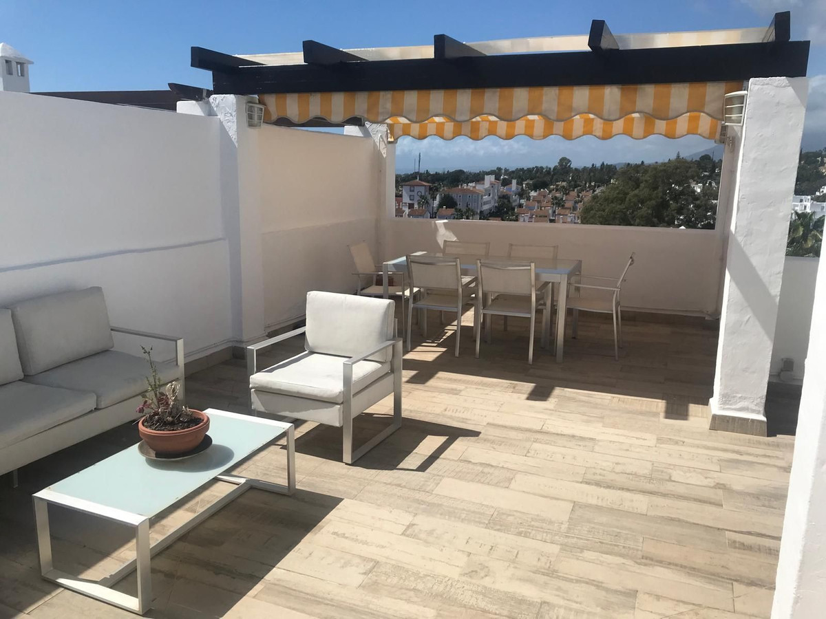 Penthouse te koop in Estepona | 2 slaapkamers H5346469