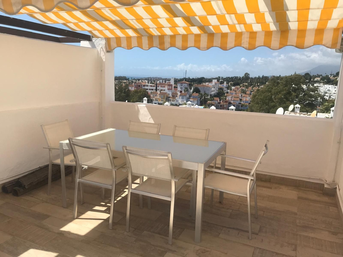Penthouse te koop in Estepona | 2 slaapkamers H5346469