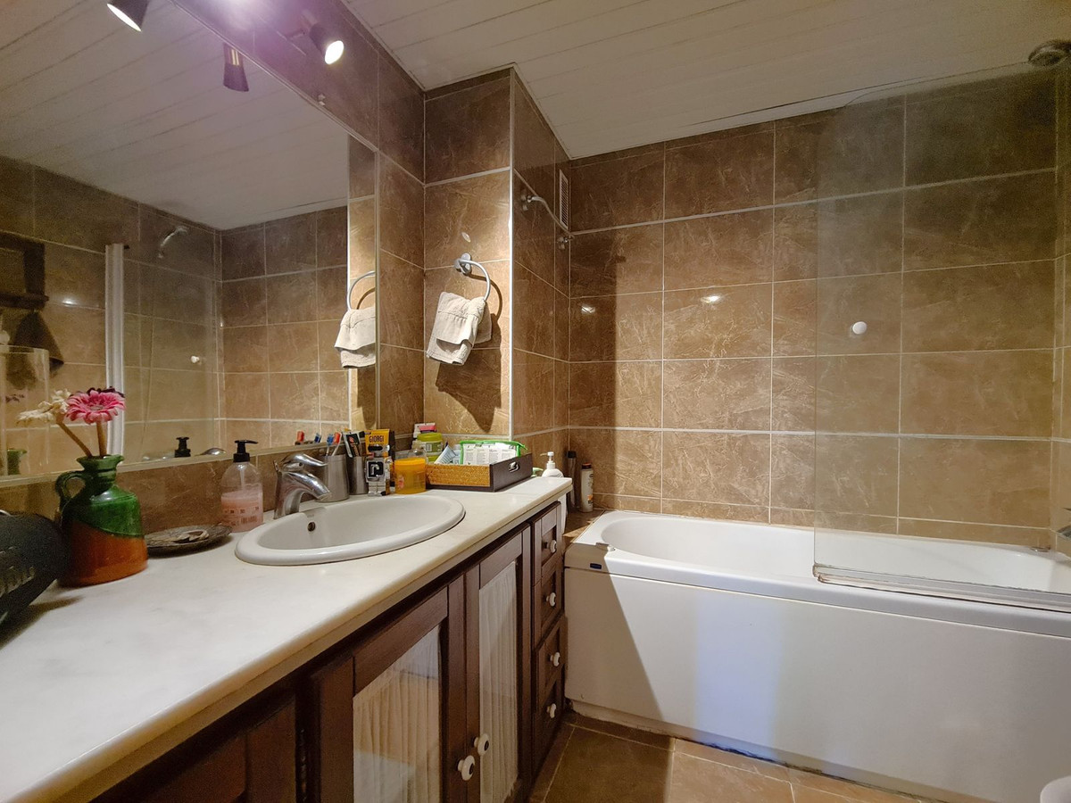 Appartement te koop in Estepona | 1 slaapkamers H5346526