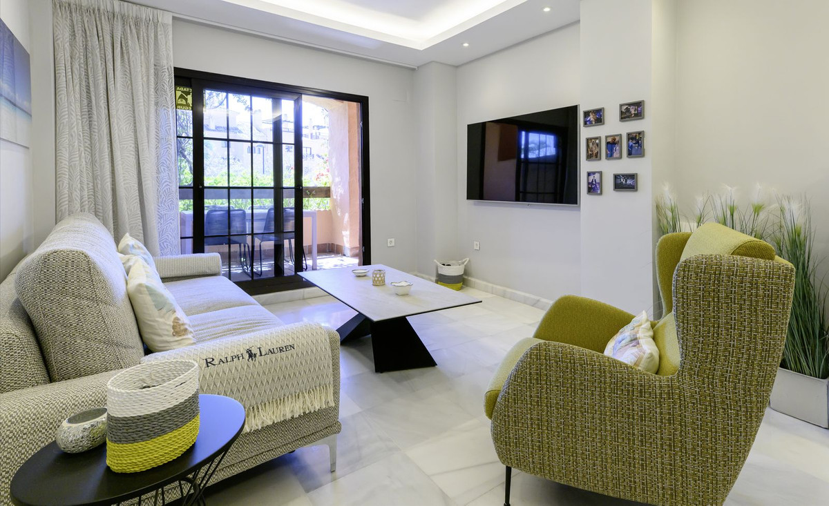 Appartement te koop in Estepona | 3 slaapkamers H5346985