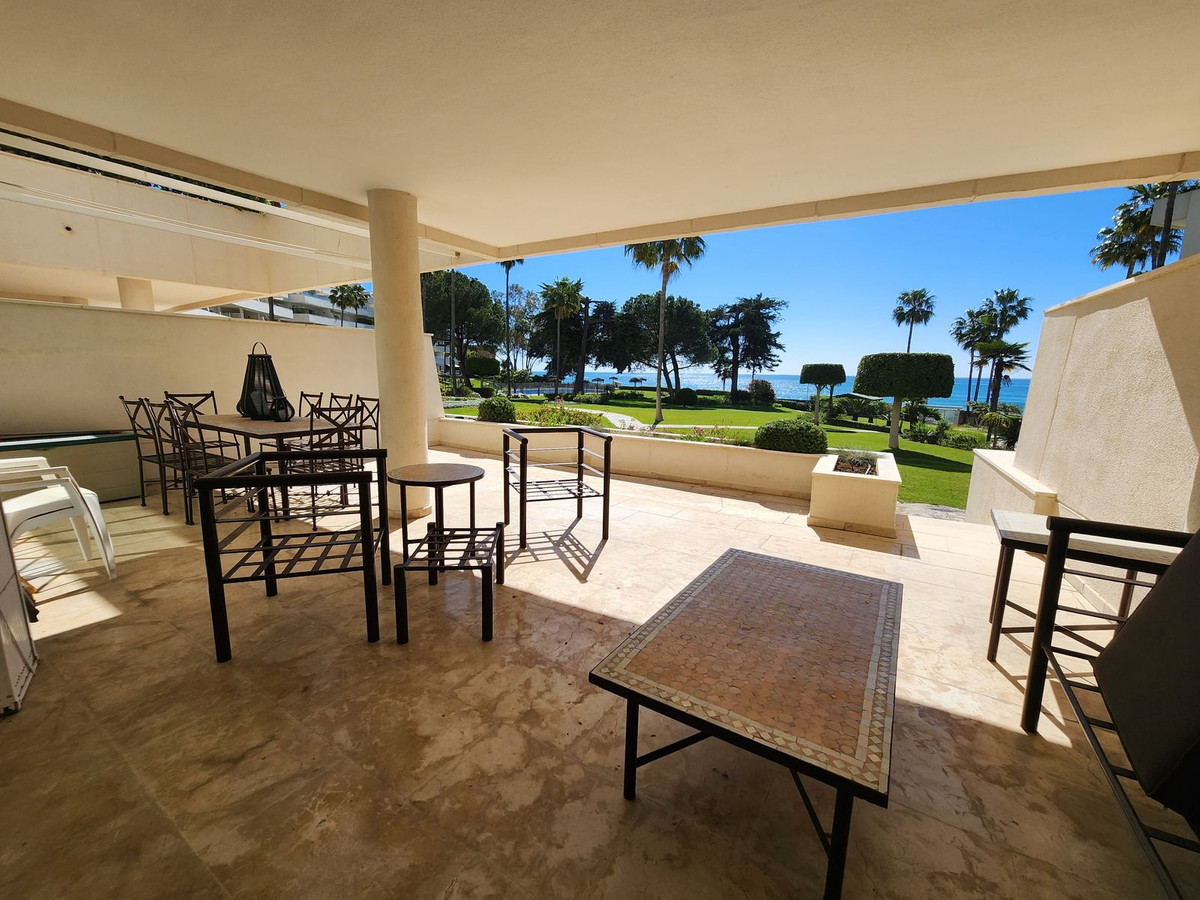 Appartement te koop in Estepona | 3 slaapkamers H5347018