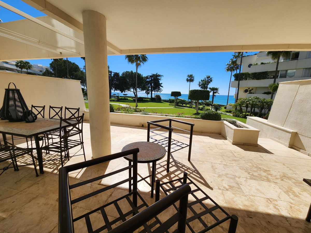 Appartement te koop in Estepona | 3 slaapkamers H5347018