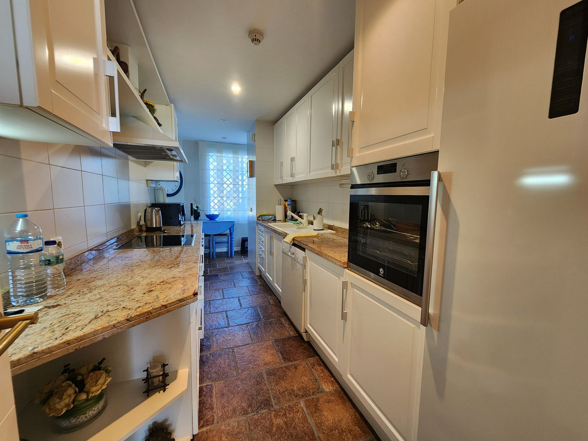 Appartement te koop in Estepona | 3 slaapkamers H5347018