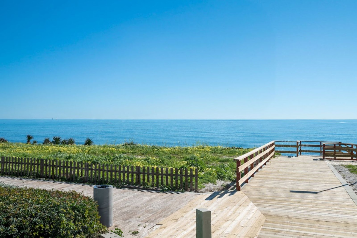 Appartement te koop in Estepona | 2 slaapkamers H5347795