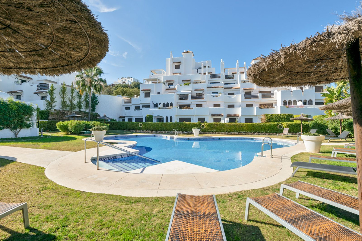 Appartement te koop in Estepona | 2 slaapkamers H5347954