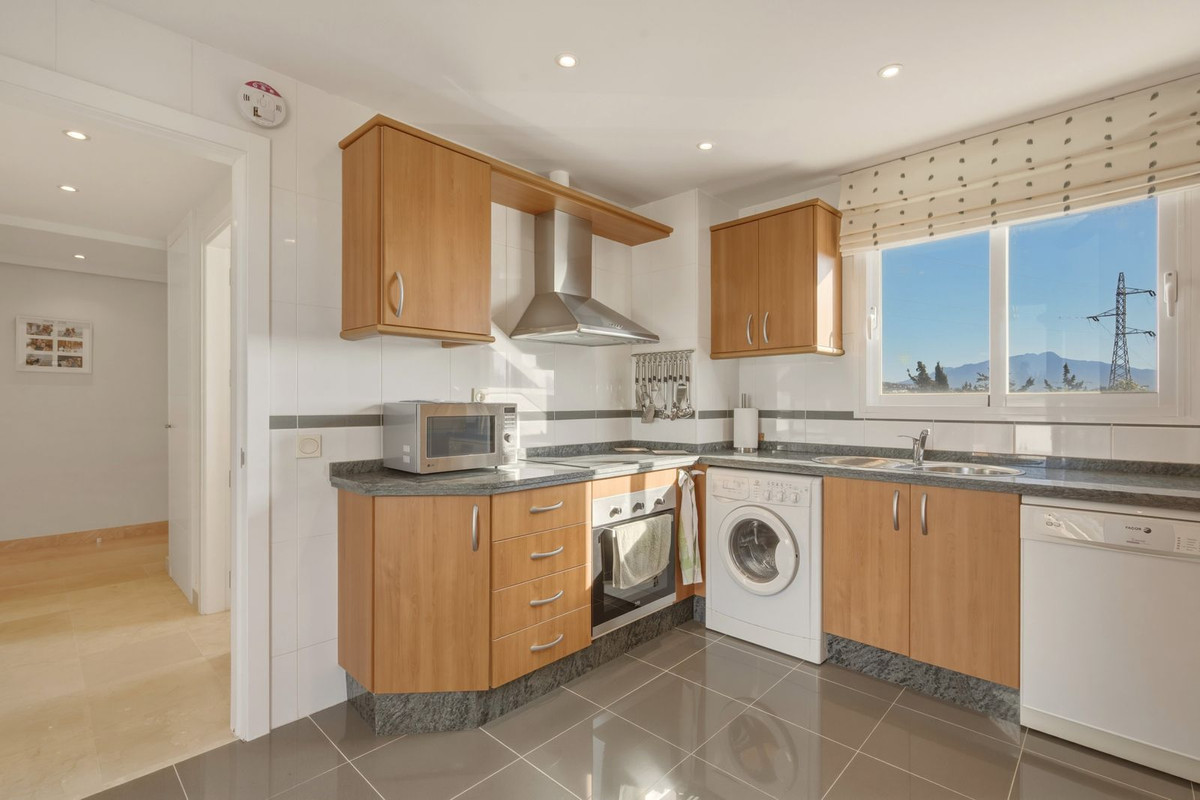 Appartement te koop in Estepona | 3 slaapkamers H5348002