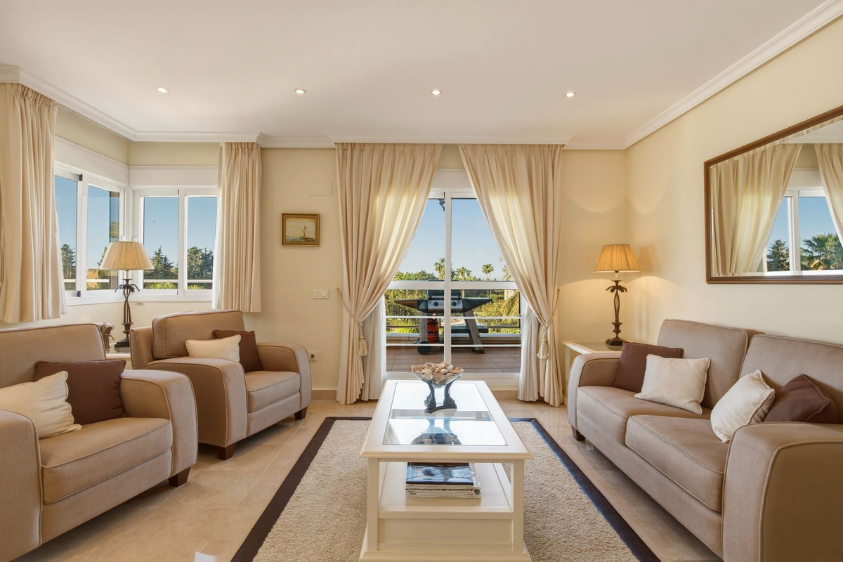 Appartement te koop in Estepona | 3 slaapkamers H5348002