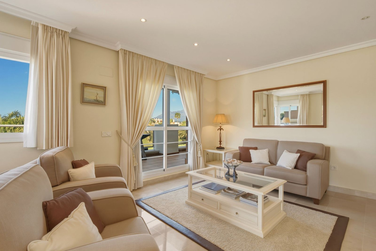 Appartement te koop in Estepona | 3 slaapkamers H5348002