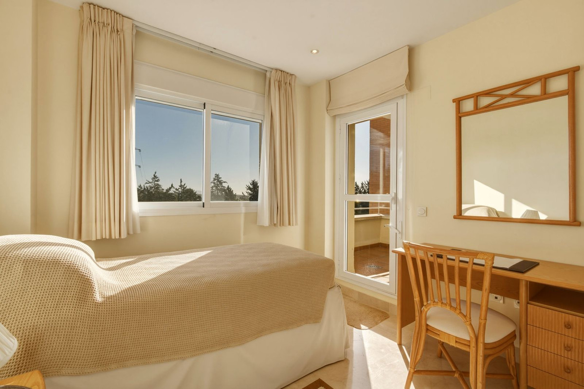 Appartement te koop in Estepona | 3 slaapkamers H5348002