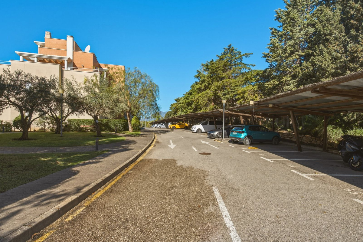 Appartement te koop in Estepona | 3 slaapkamers H5348002