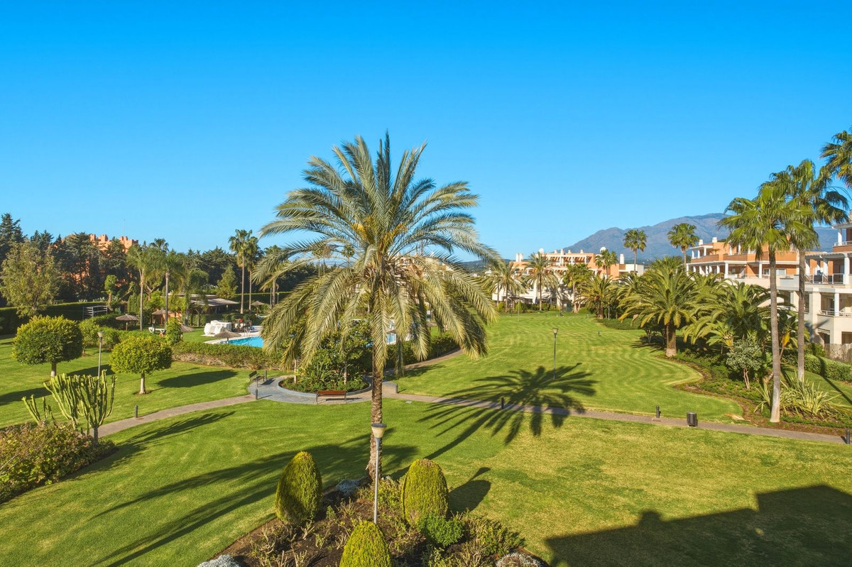 Appartement te koop in Estepona | 3 slaapkamers H5348002