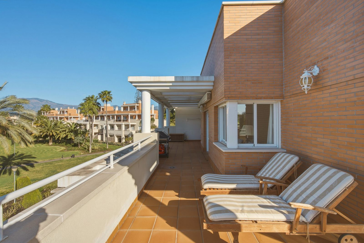 Appartement te koop in Estepona | 3 slaapkamers H5348002