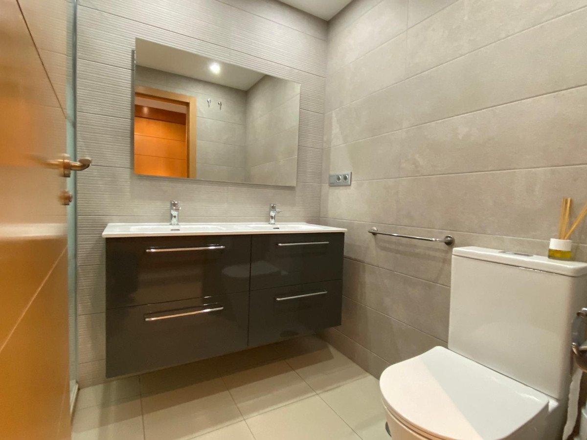 Appartement te koop in Estepona | 2 slaapkamers H5349403