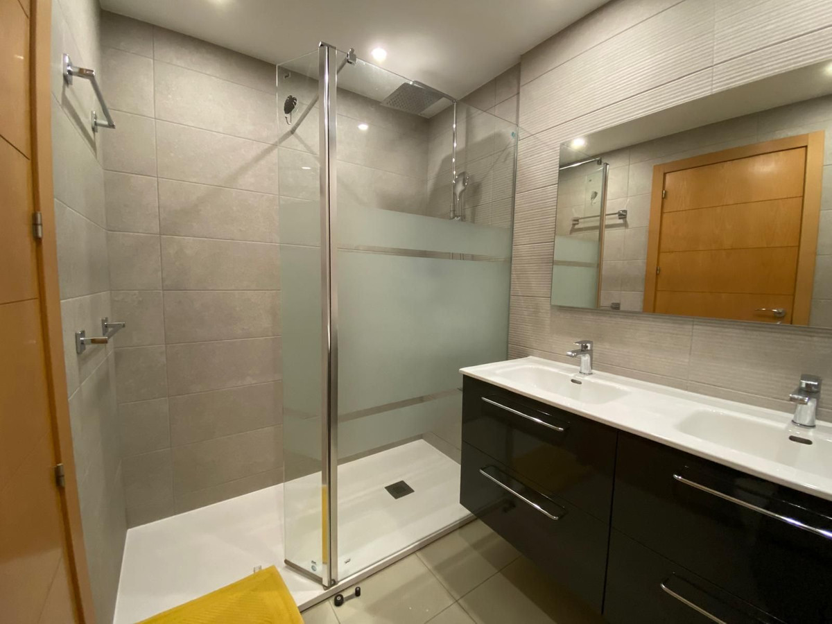 Appartement te koop in Estepona | 2 slaapkamers H5349403