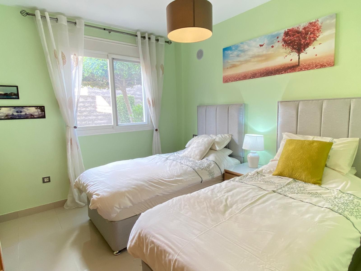 Appartement te koop in Estepona | 2 slaapkamers H5349403
