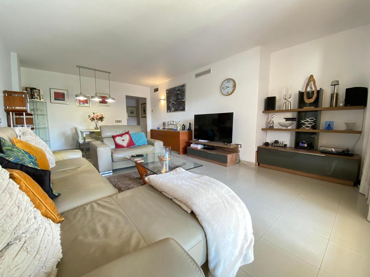 Appartement te koop in Estepona | 2 slaapkamers H5349403