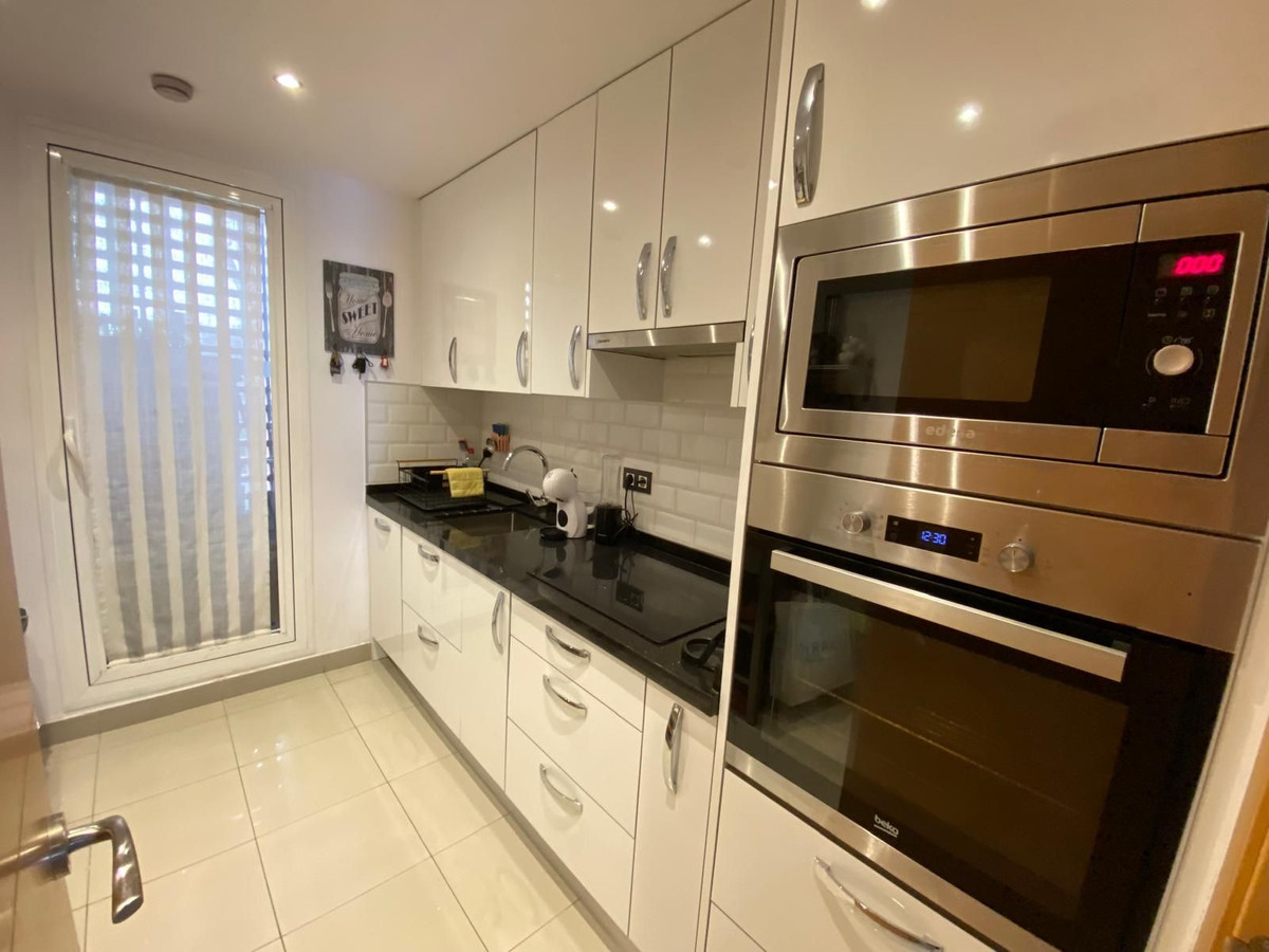 Appartement te koop in Estepona | 2 slaapkamers H5349403