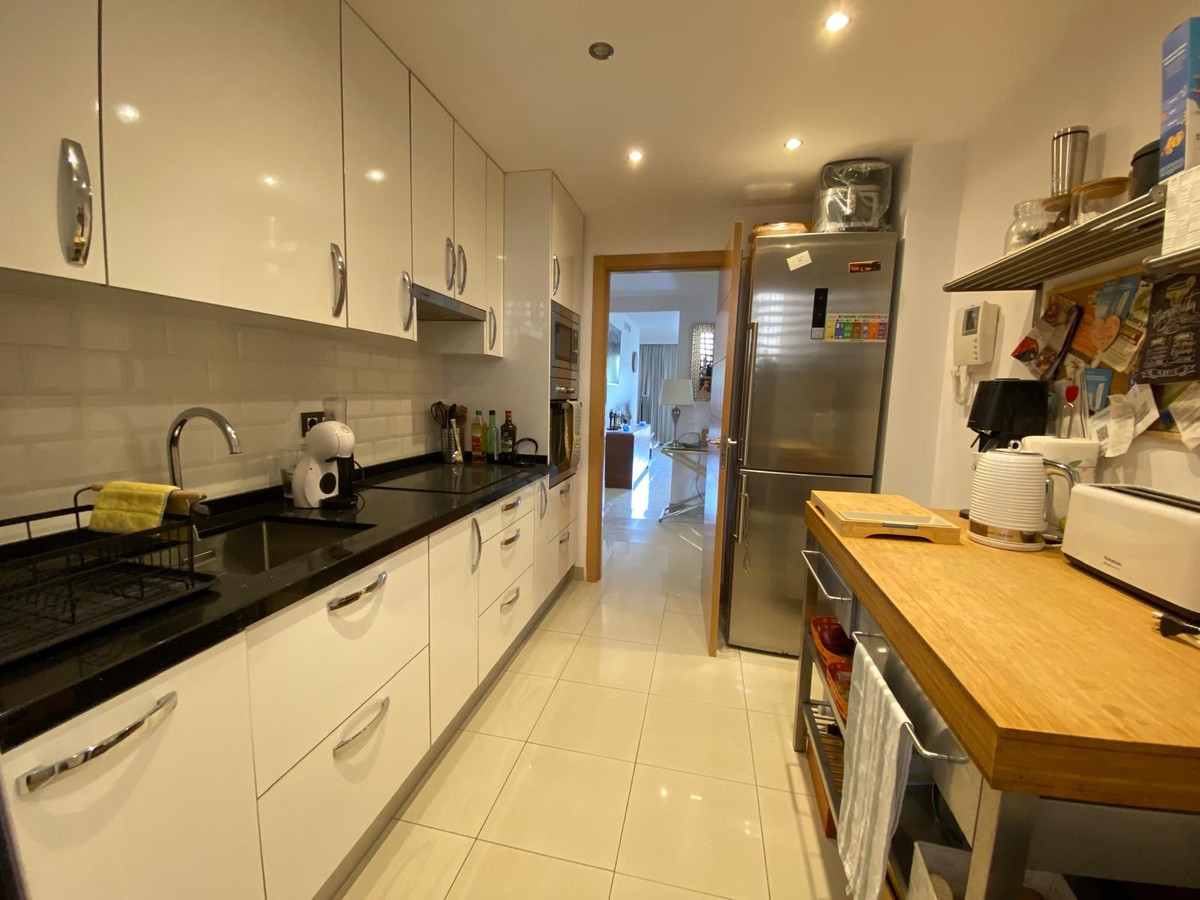 Appartement te koop in Estepona | 2 slaapkamers H5349403