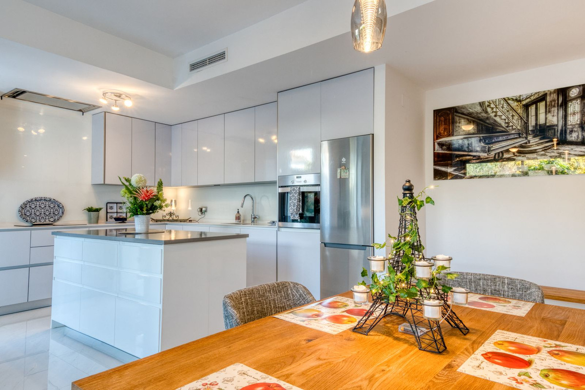 Appartement te koop in Estepona | 3 slaapkamers H5350747