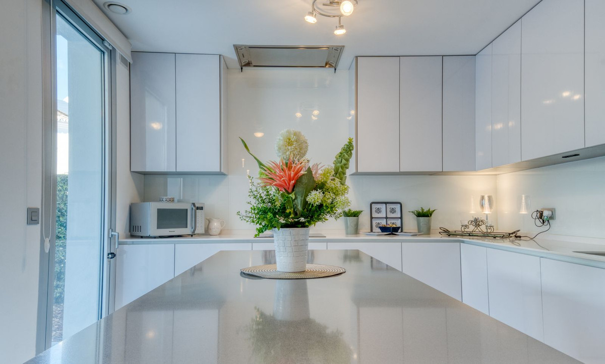 Appartement te koop in Estepona | 3 slaapkamers H5350747