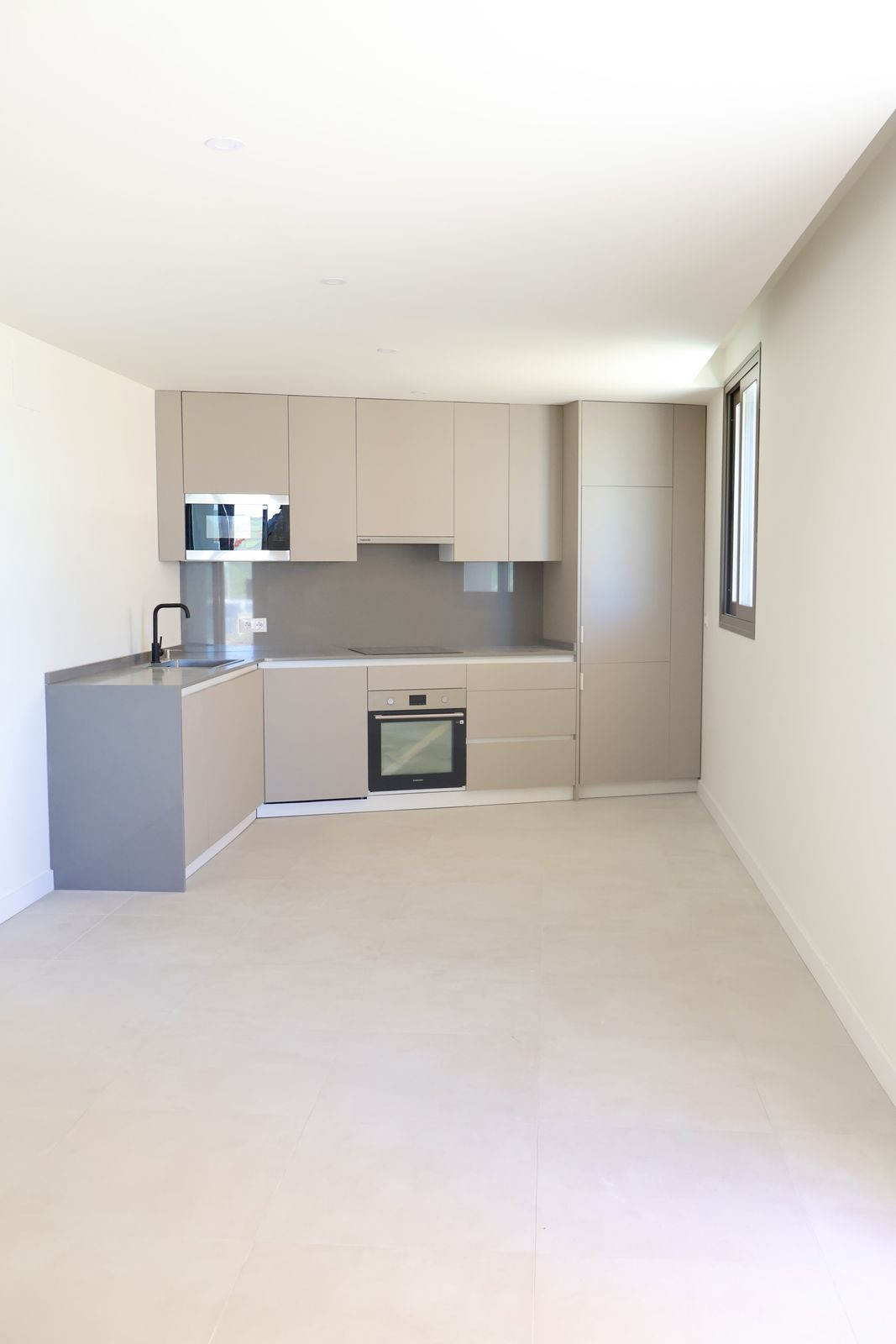 Penthouse te koop in Estepona | 3 slaapkamers H5351353