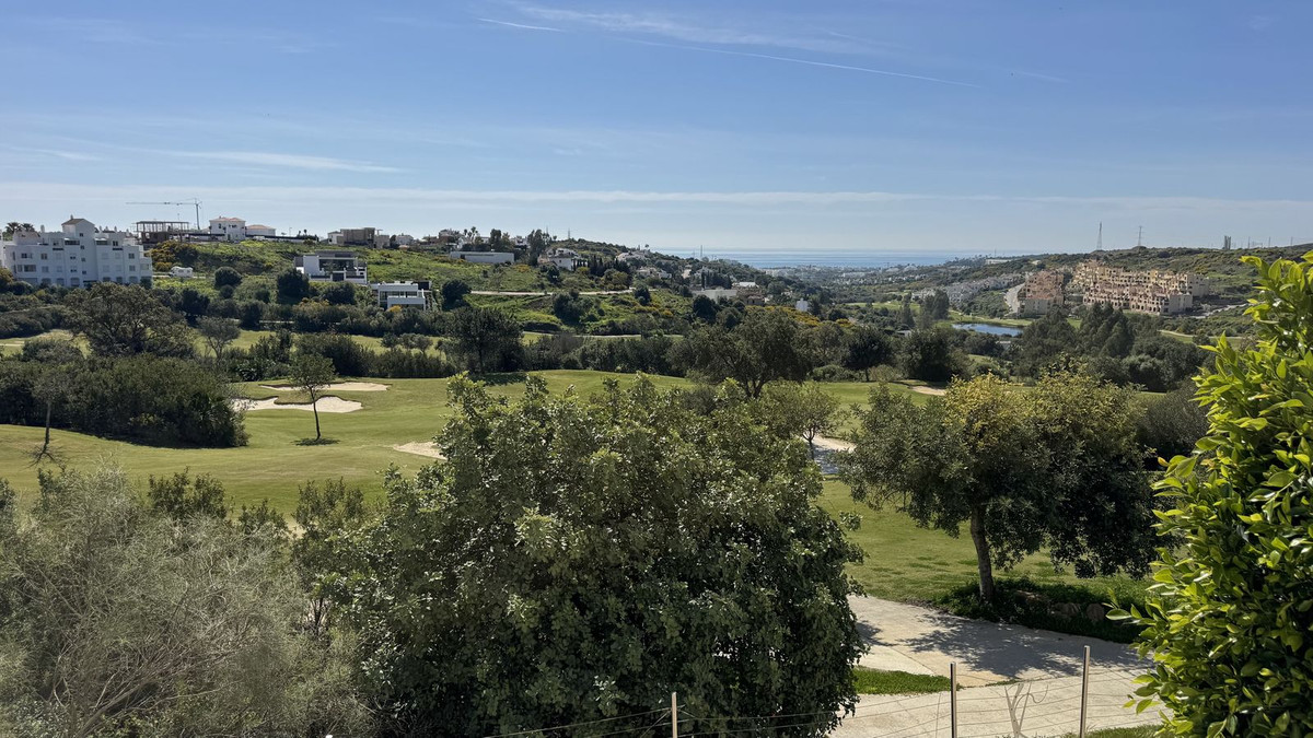 Appartement te koop in Estepona | 2 slaapkamers H5351503