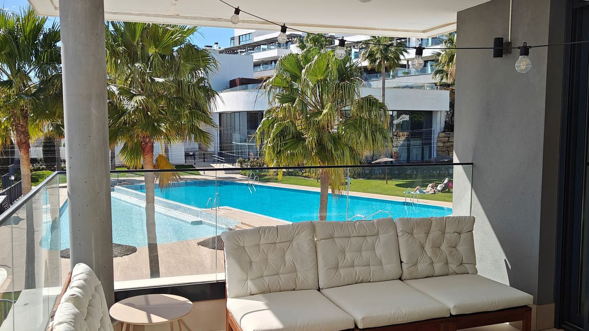 Appartement te koop in Estepona | 4 slaapkamers H5351626