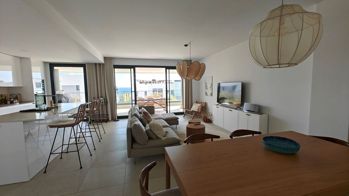 Appartement te koop in Estepona | 4 slaapkamers H5351626