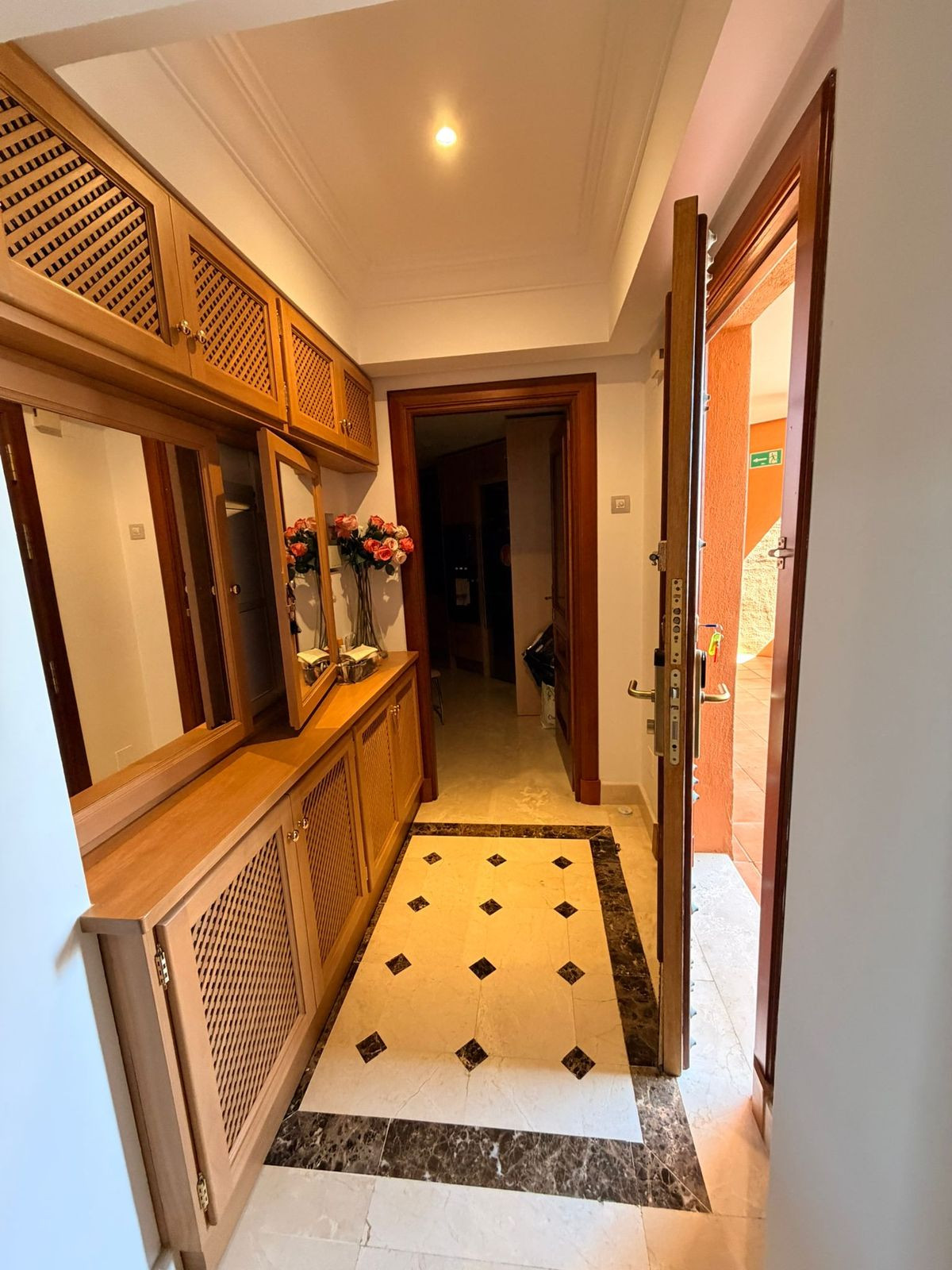 Appartement te koop in Estepona | 3 slaapkamers H5353690