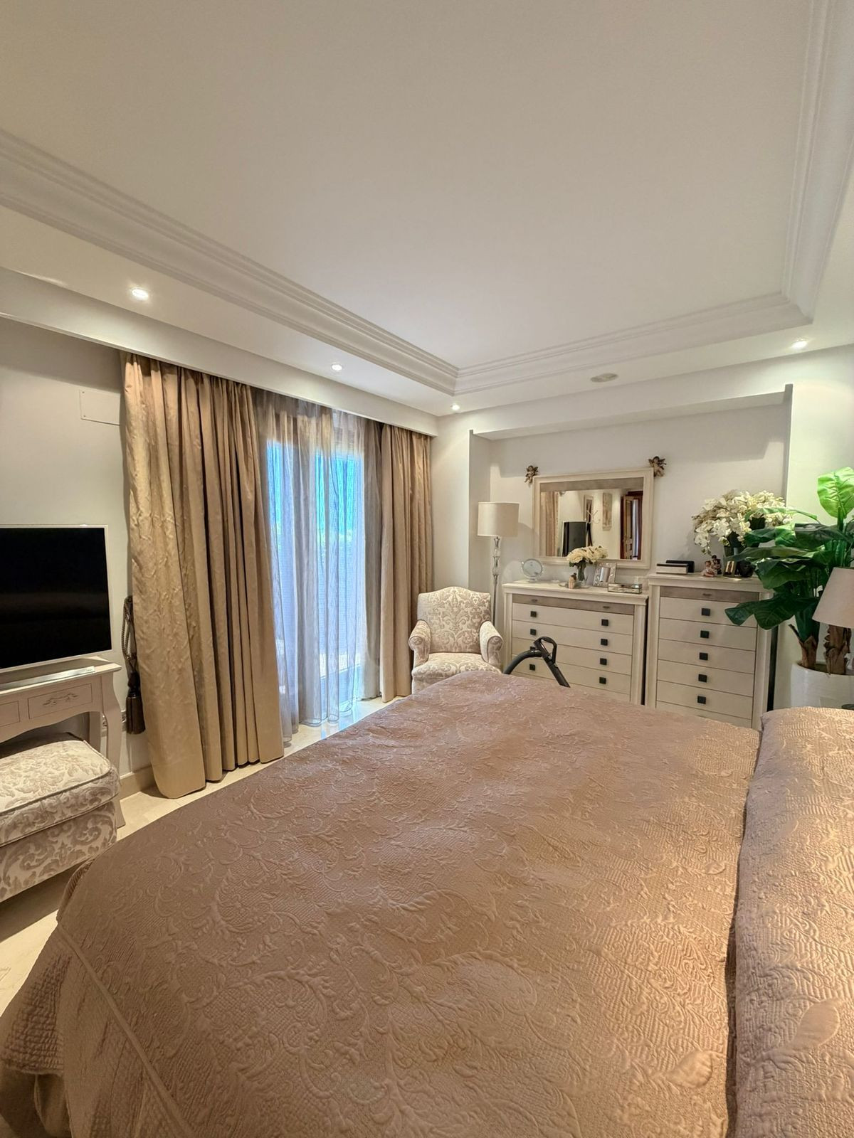 Appartement te koop in Estepona | 3 slaapkamers H5353711