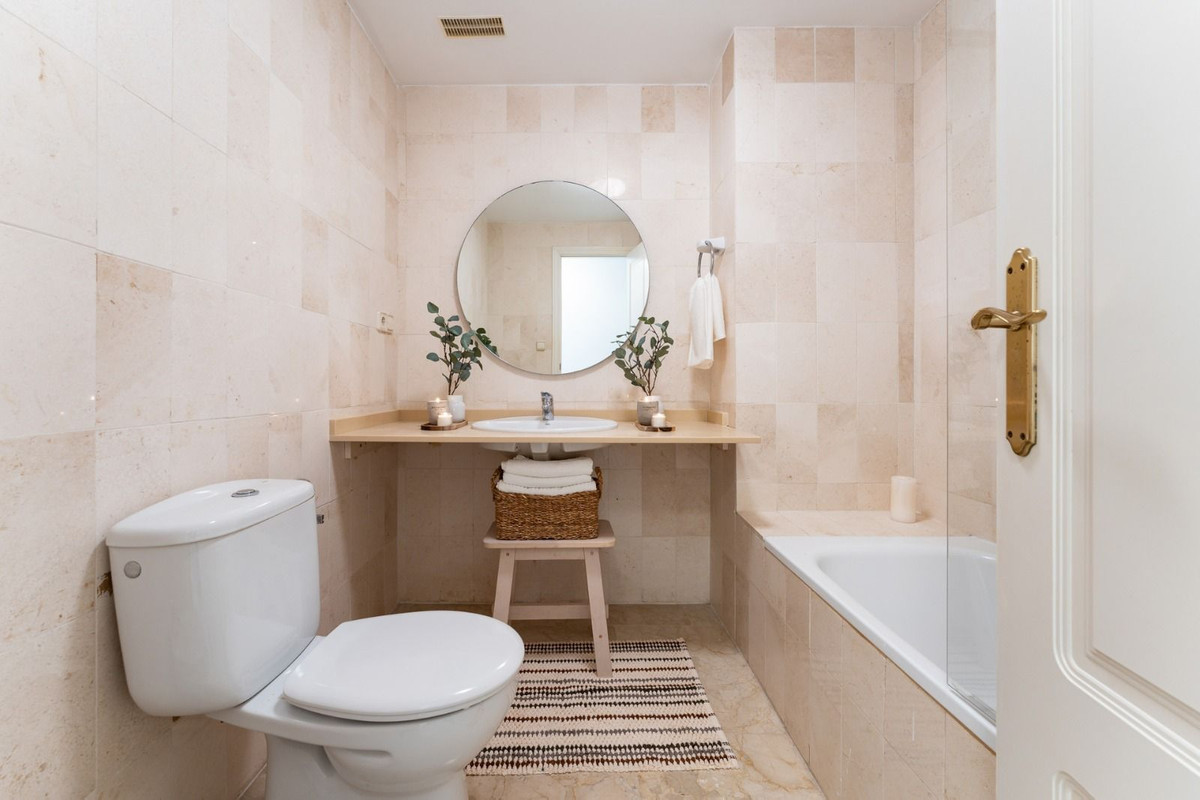 Appartement te koop in Estepona | 3 slaapkamers H5353726