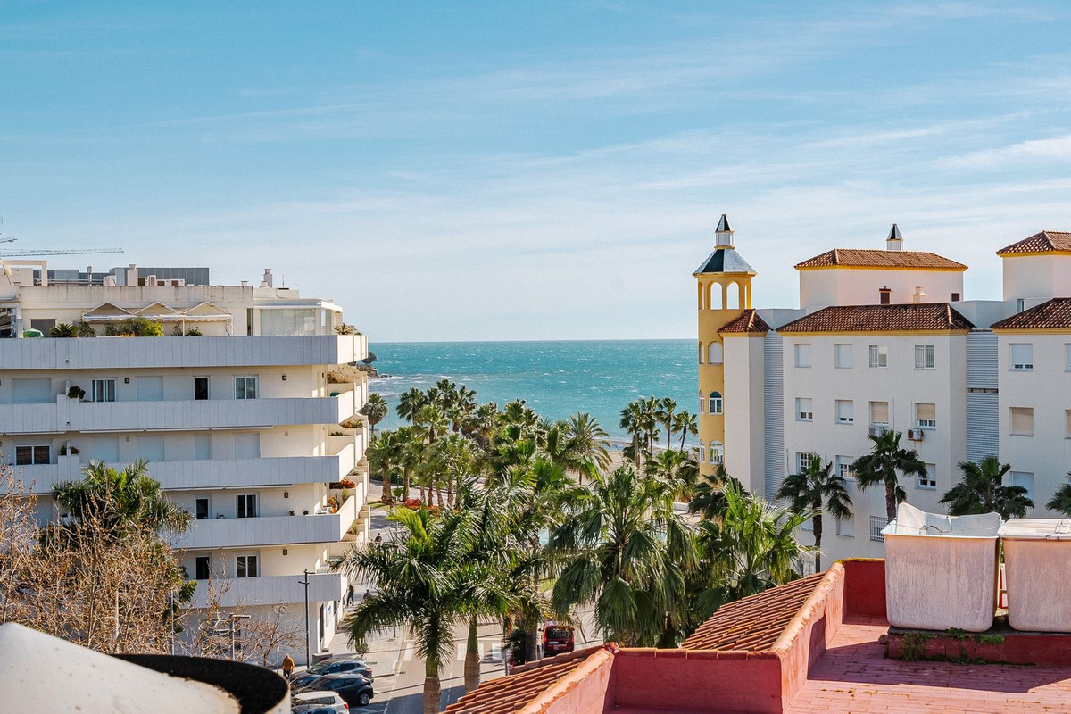 Appartement te koop in Estepona | 2 slaapkamers H5354476