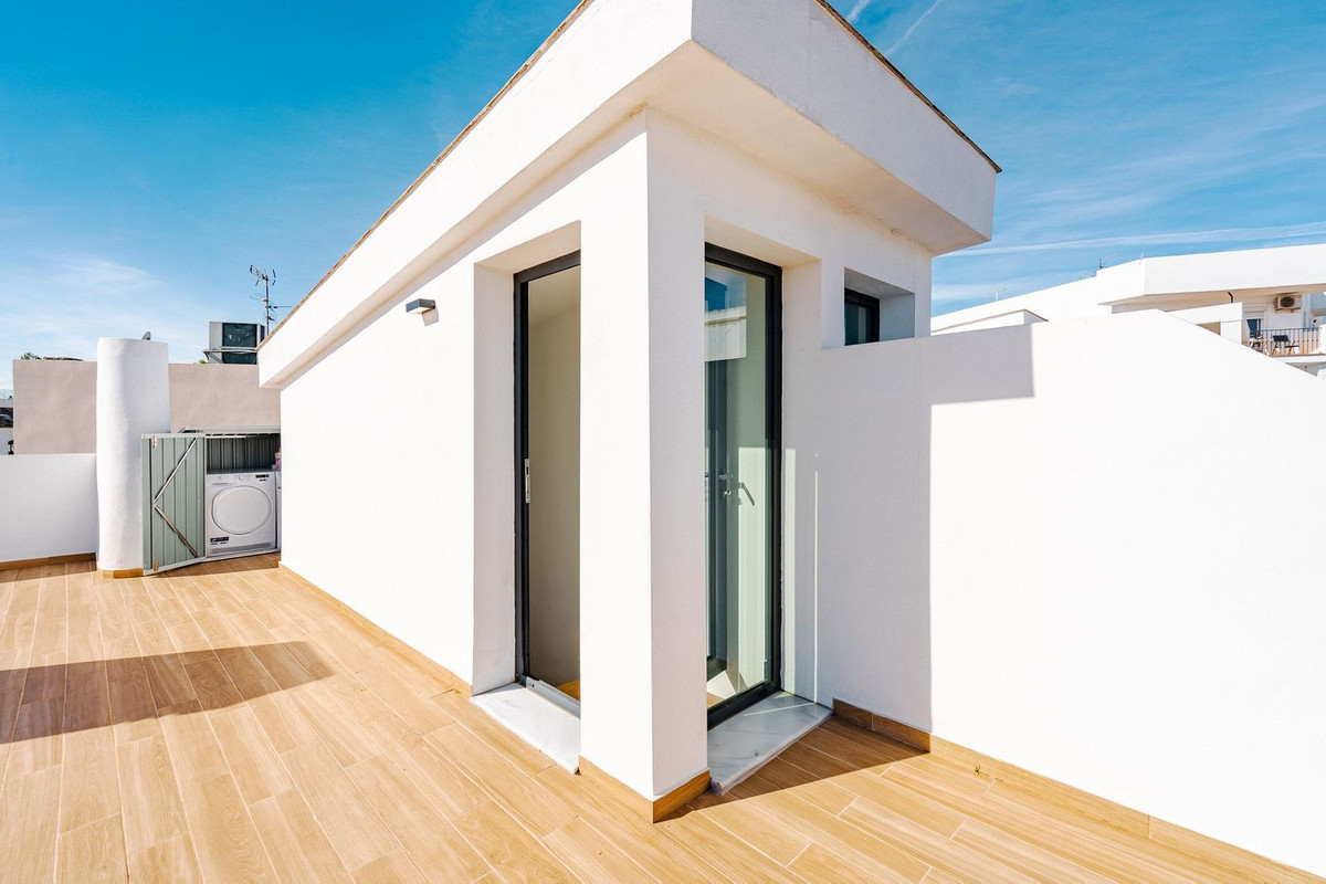 Appartement te koop in Estepona | 2 slaapkamers H5354476