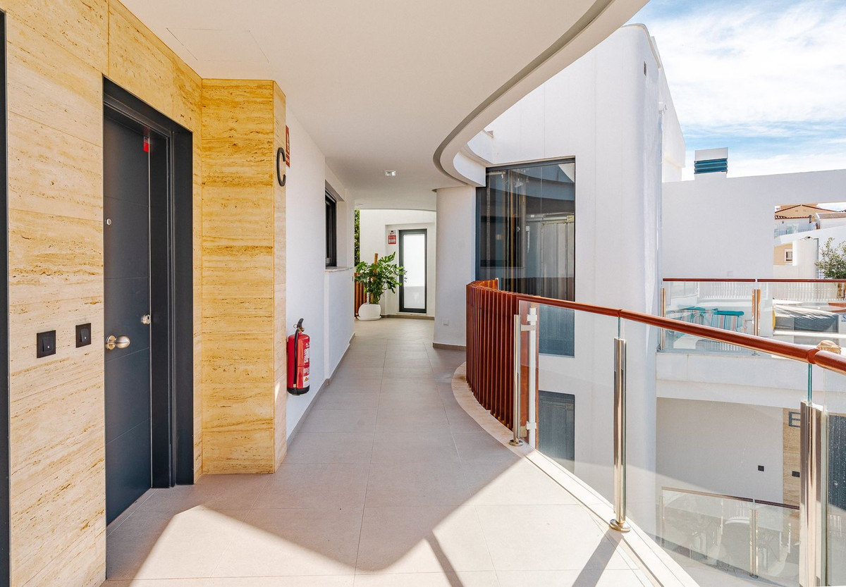 Appartement te koop in Estepona | 2 slaapkamers H5354476