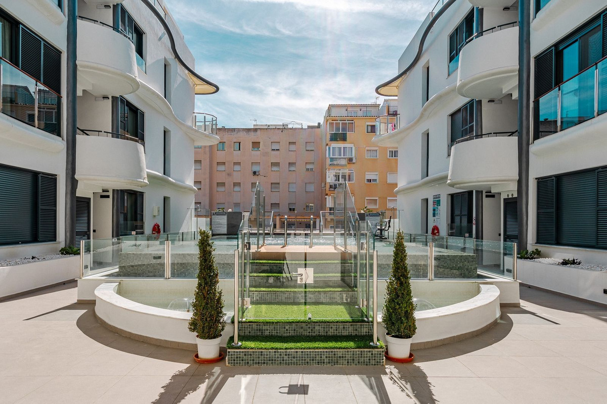 Appartement te koop in Estepona | 2 slaapkamers H5354476