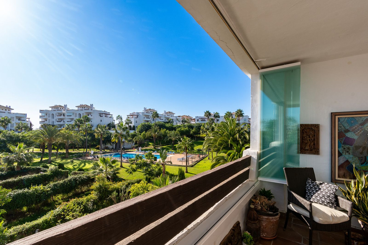 Appartement te koop in Estepona | 3 slaapkamers H5355067