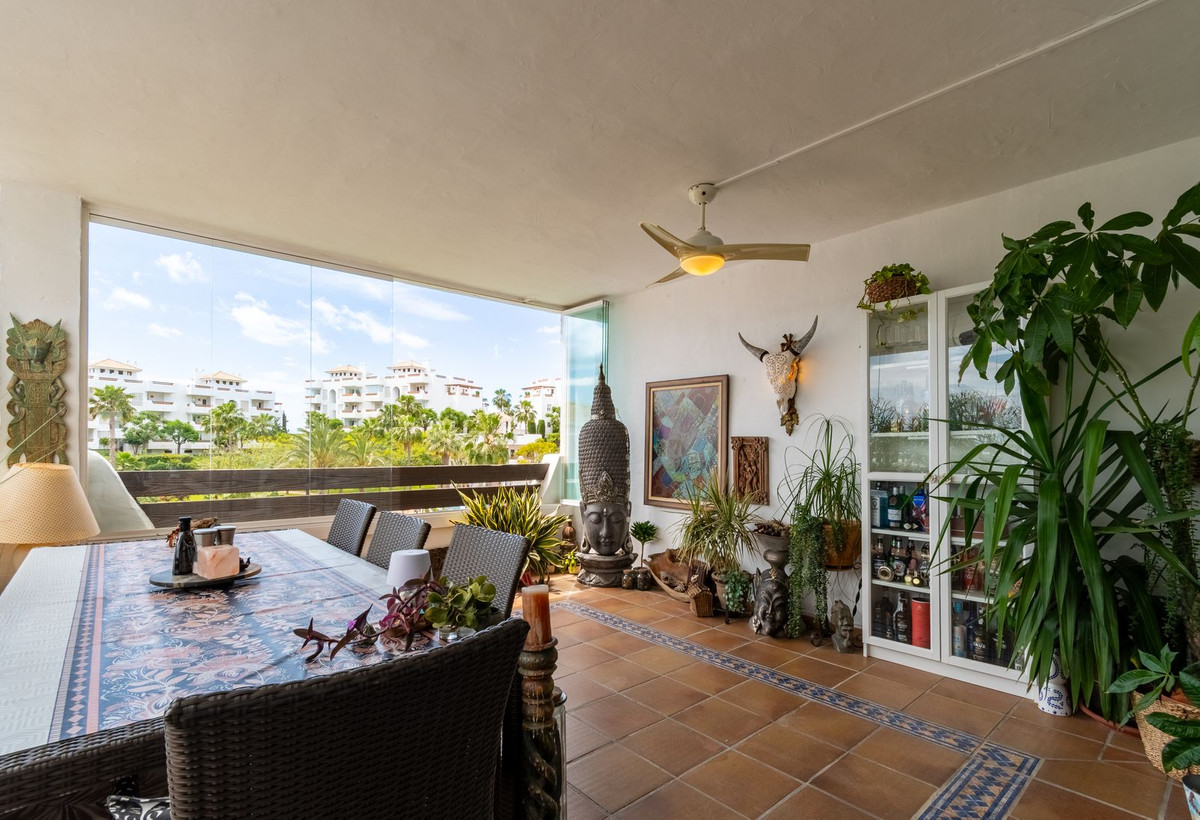 Appartement te koop in Estepona | 3 slaapkamers H5355067