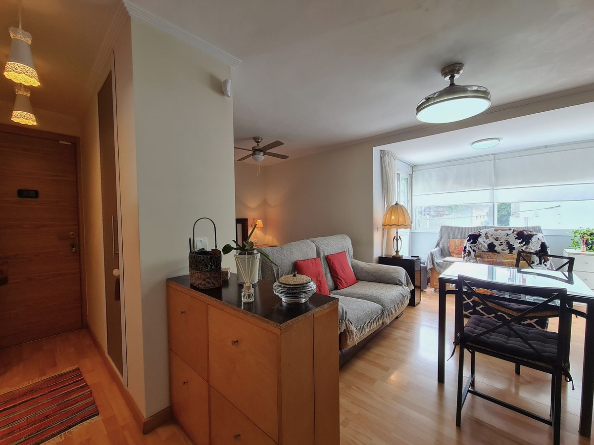 Appartement te koop in Estepona | 1 slaapkamers H5355259