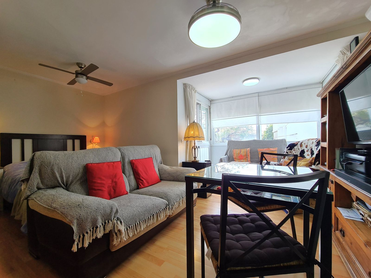 Appartement te koop in Estepona | 1 slaapkamers H5355259