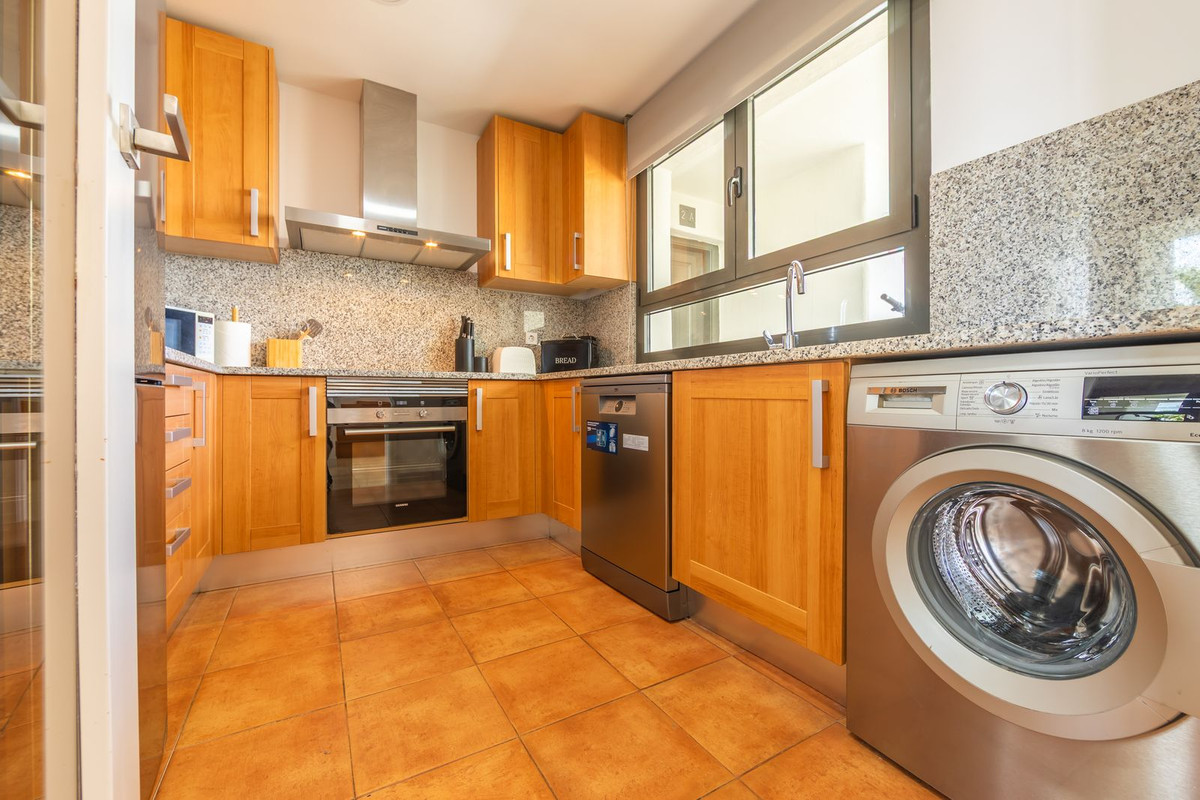 Penthouse te koop in Estepona | 2 slaapkamers H5355286